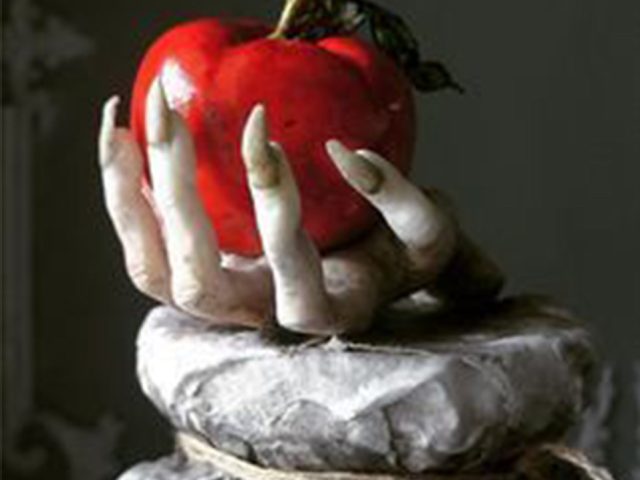Adams Apple Cake