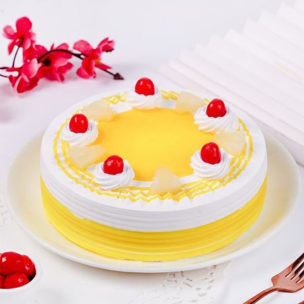 Pineapple Mania Cake