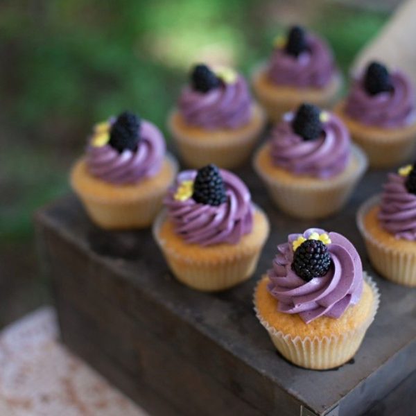 Black Currant Cupcake