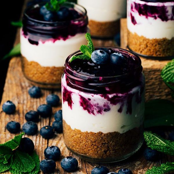 Blackcurrant Jar Cake
