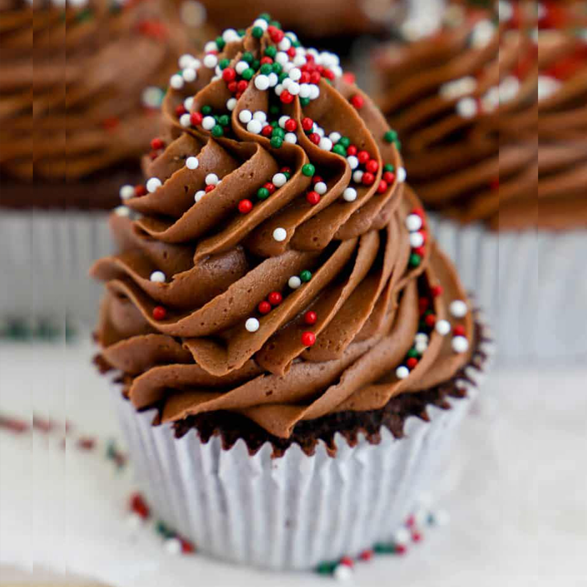 Chocolate Christmas Cupcake Chocolate Christmas Cupcake - Image 1