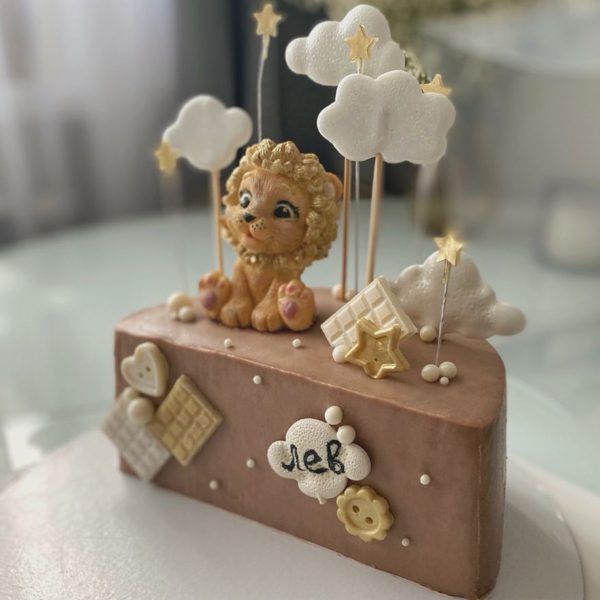 Cute Lion Half Birthday Cake