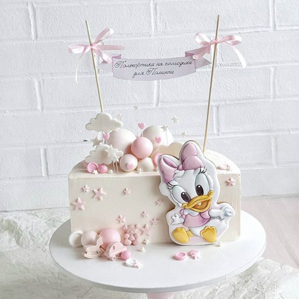 Donald Duck Half Year Birthday Cake