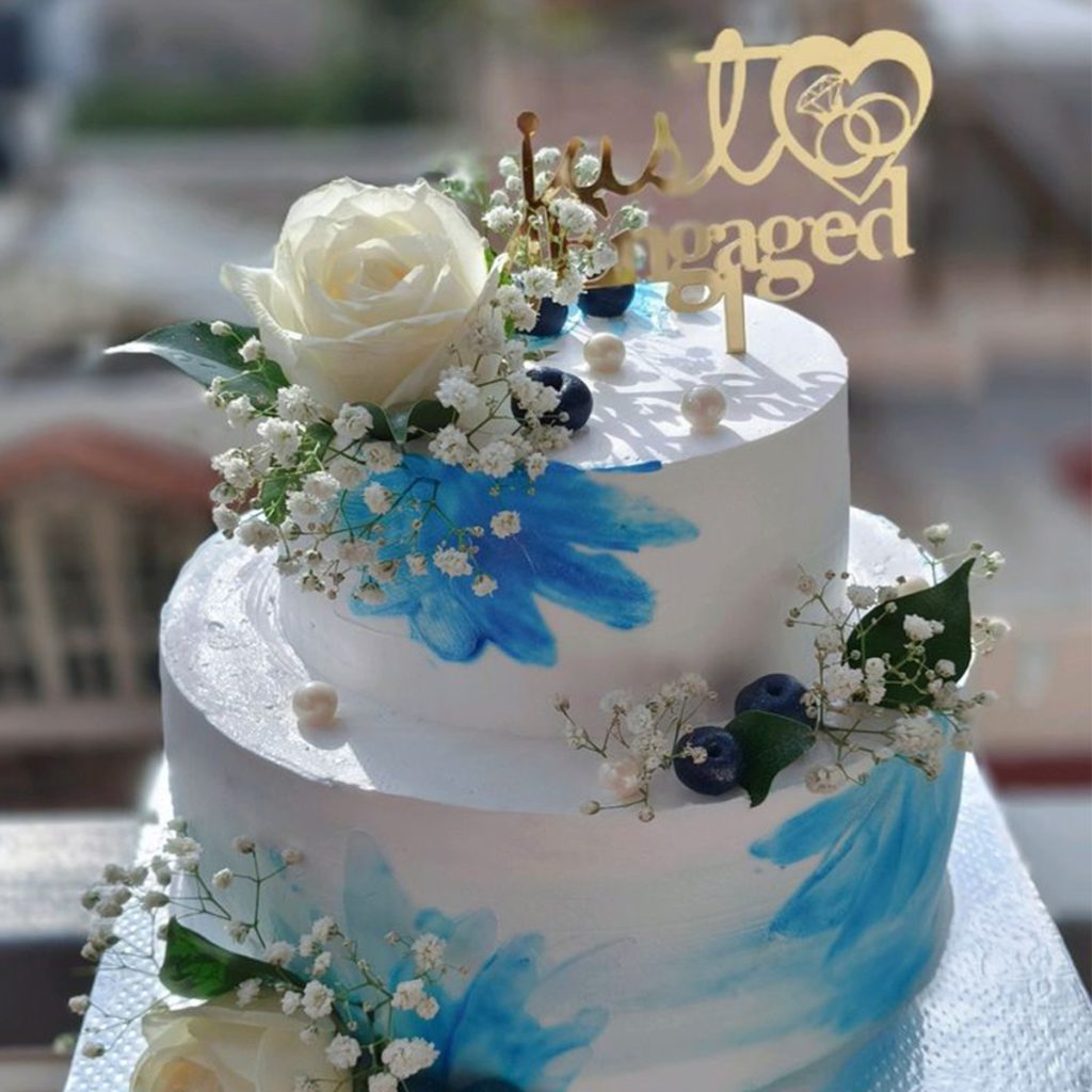 Engagement Cake with Fresh Lillys