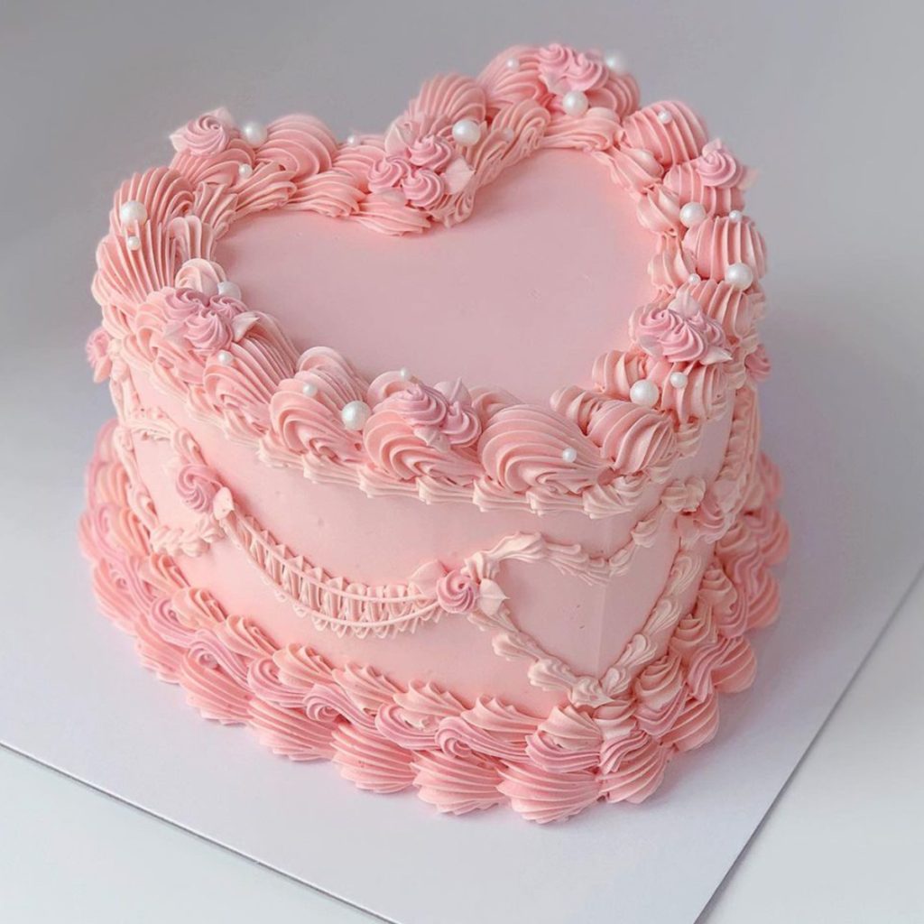 Heart Shaped Cake With Pearls