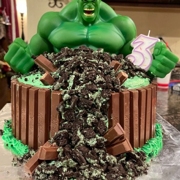 Hulk Smash Cake