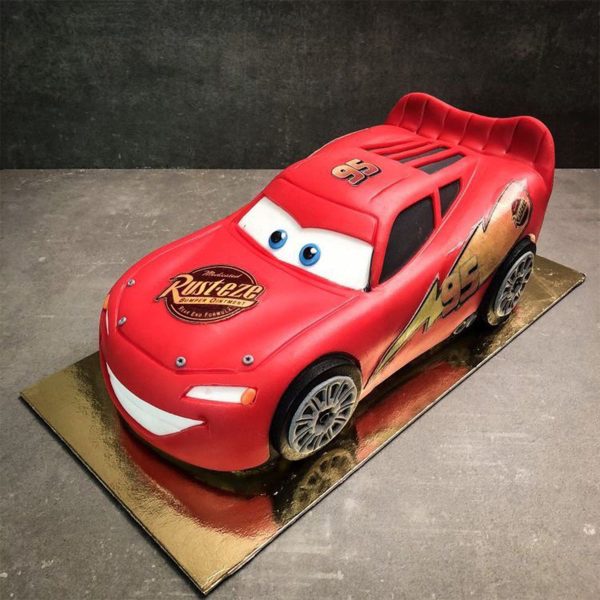 Lightning Macquin Car Cake