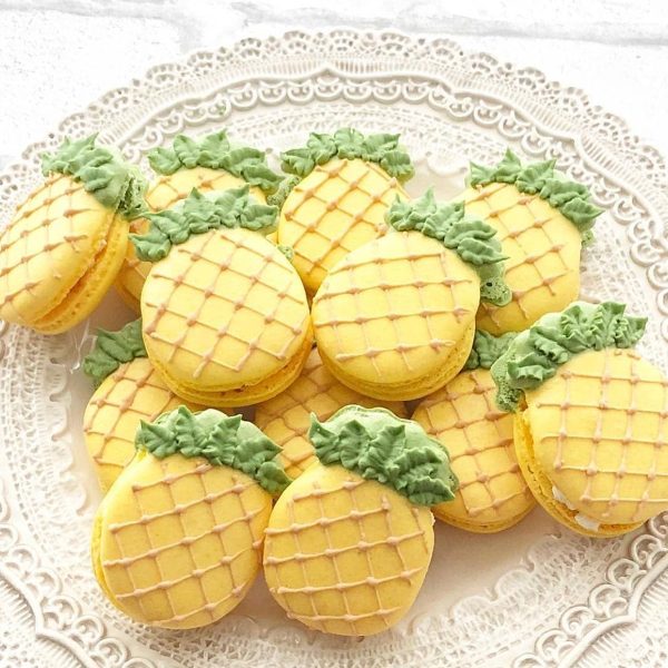 Pineapple Italian Macrons