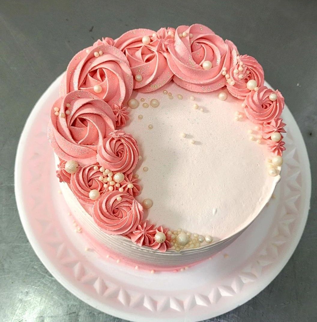 Strawberry Mania Cake Strawberry Mania Cake - Image 1