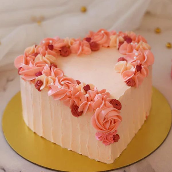 Tiny Heart Shaped Floral Cake