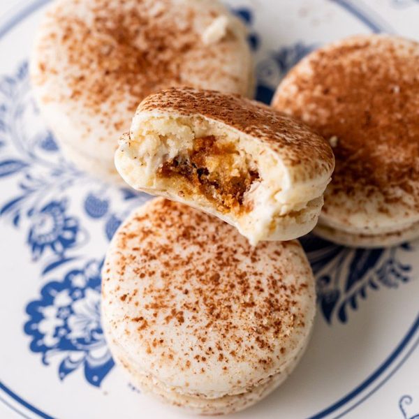 Tiramisu Italian Macrons