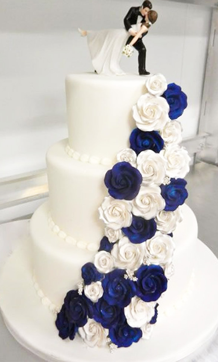White and Navy Blue Roses Theme Wedding Cake 1 White and Navy Blue Roses Theme Wedding Cake